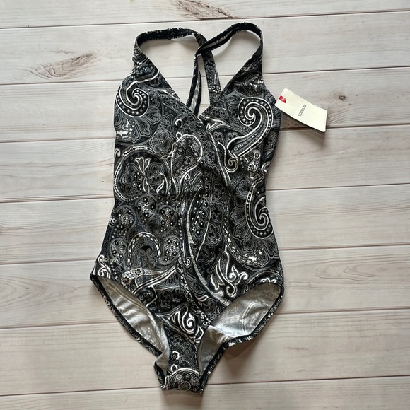 Speedo one piece size 14 - Picture 2 of 6